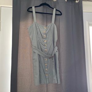 Only worn once. Belt is detachable.